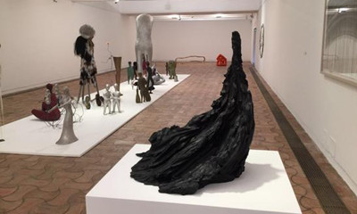 《三人同船》雕塑藝術(shù)展法國(guó)開幕：中國(guó)隋建國(guó)參展
