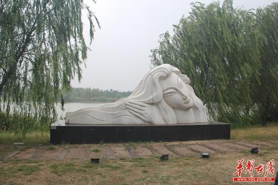 對(duì)話著名雕塑家雷宜鋅：“長沙這座雕塑之城，將插上世界各地的國旗